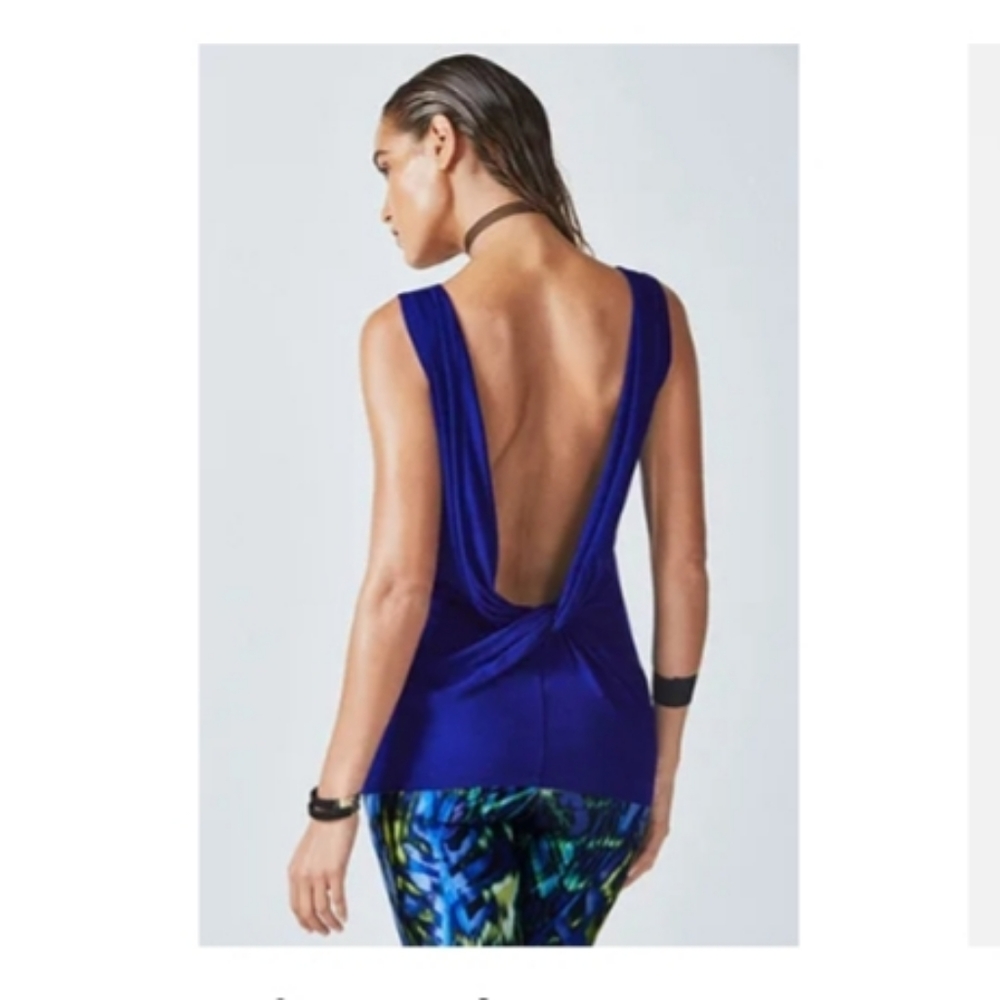Fabletics Tank (M) - Picture 2 of 2